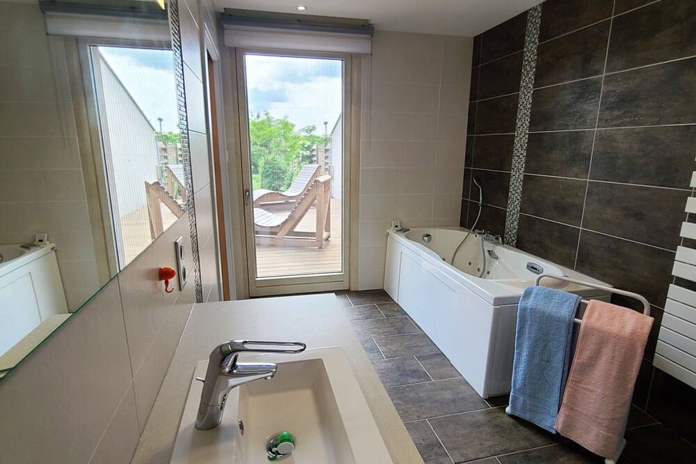 Photo of Bathroom in Haillainville