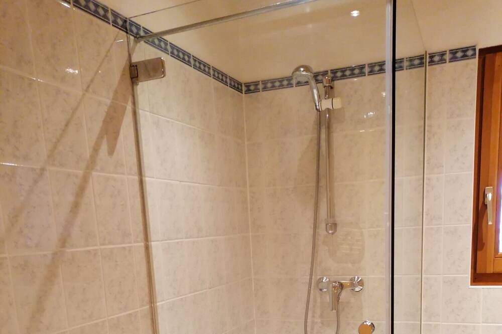 Photo of Bathroom in Beblenheim
