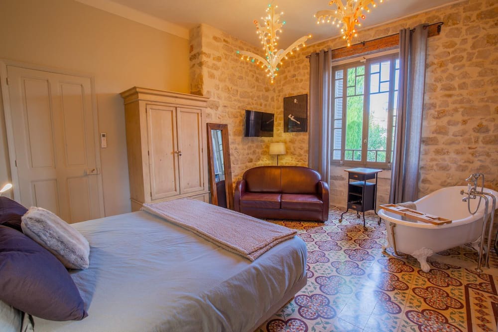 Photo of Bedroom in Cabannes