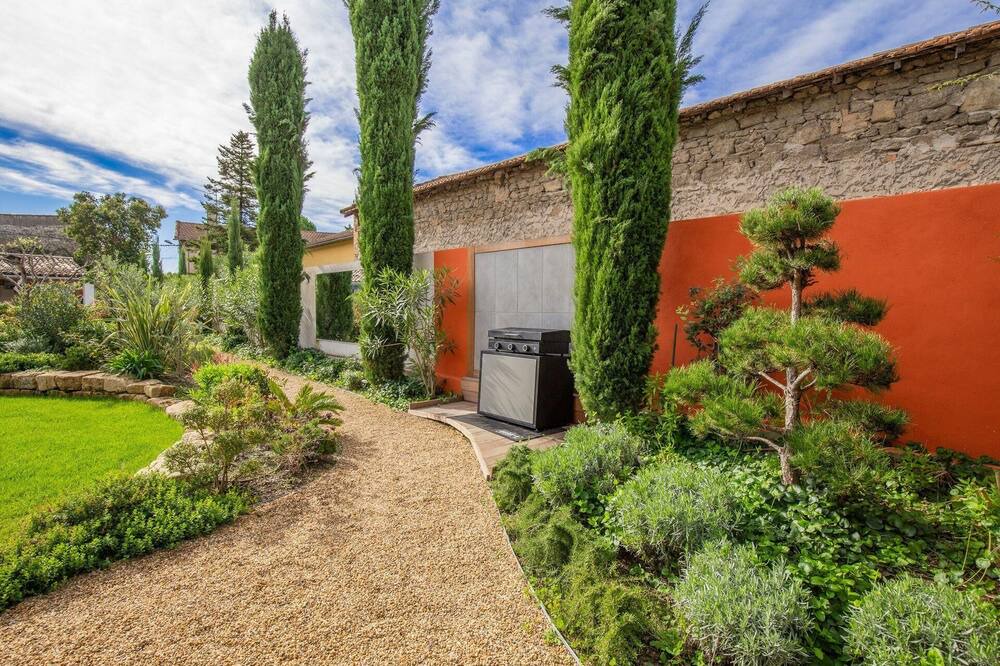 Photo of Outdoor in Cabannes
