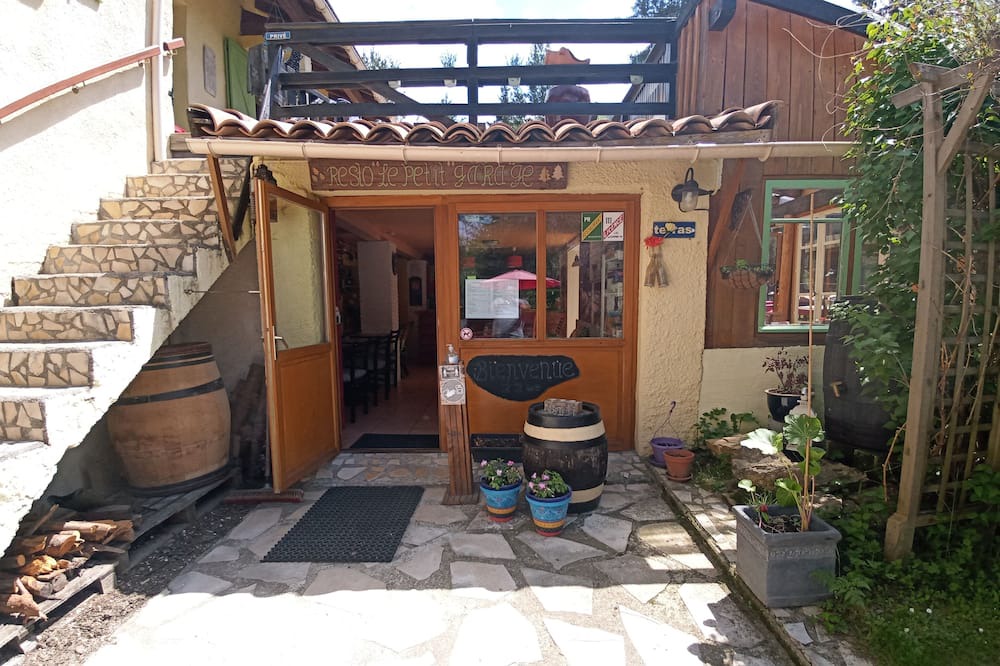 Photo of Others in Camurac