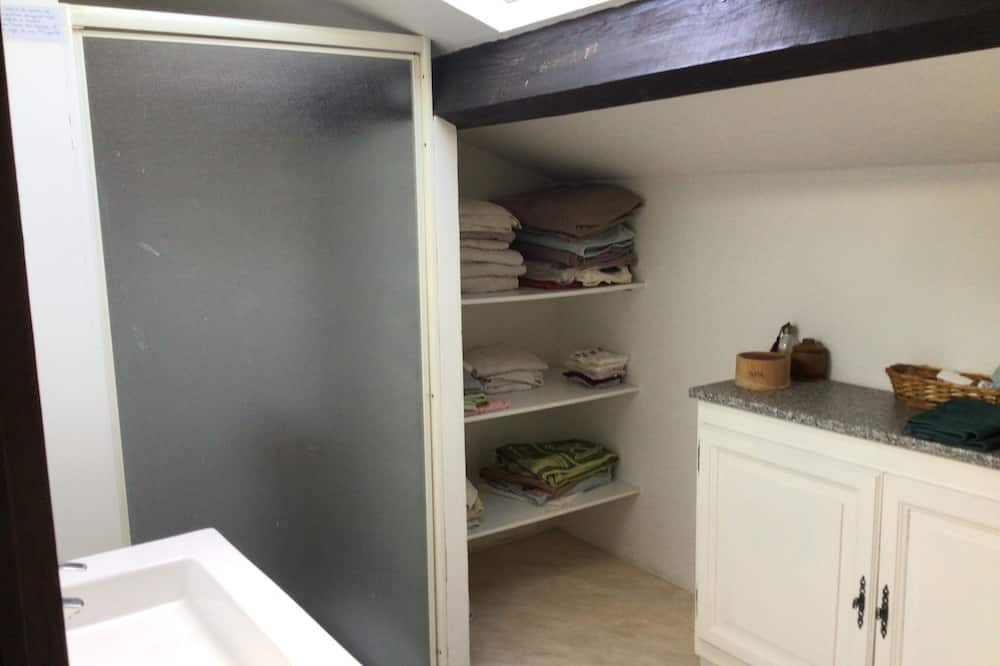 Photo of Bathroom in Montegut-Arros