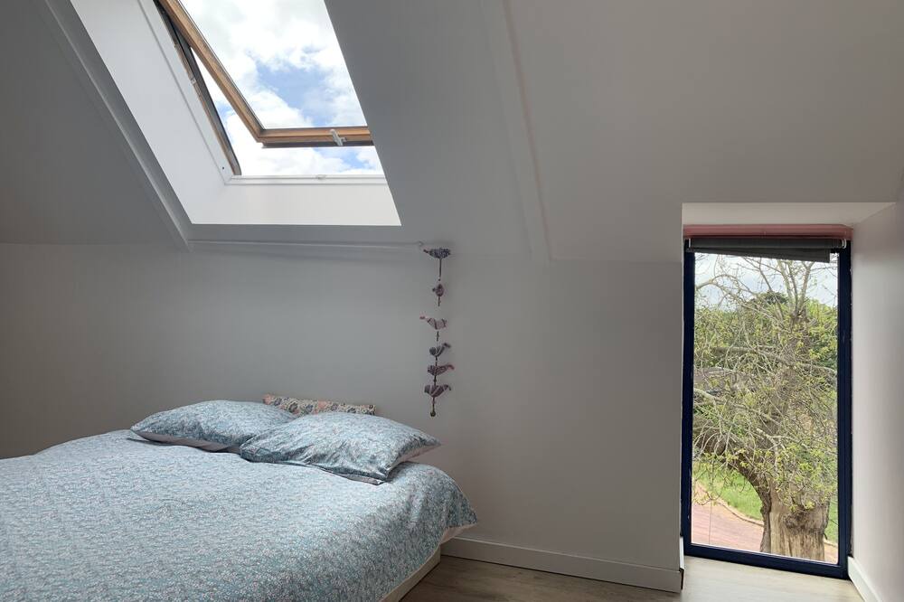 Photo of Bedroom in Lannion