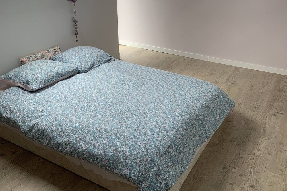 Photo of Bedroom in Lannion