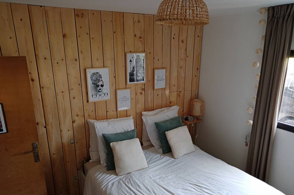 Photo of Bedroom in Hillion
