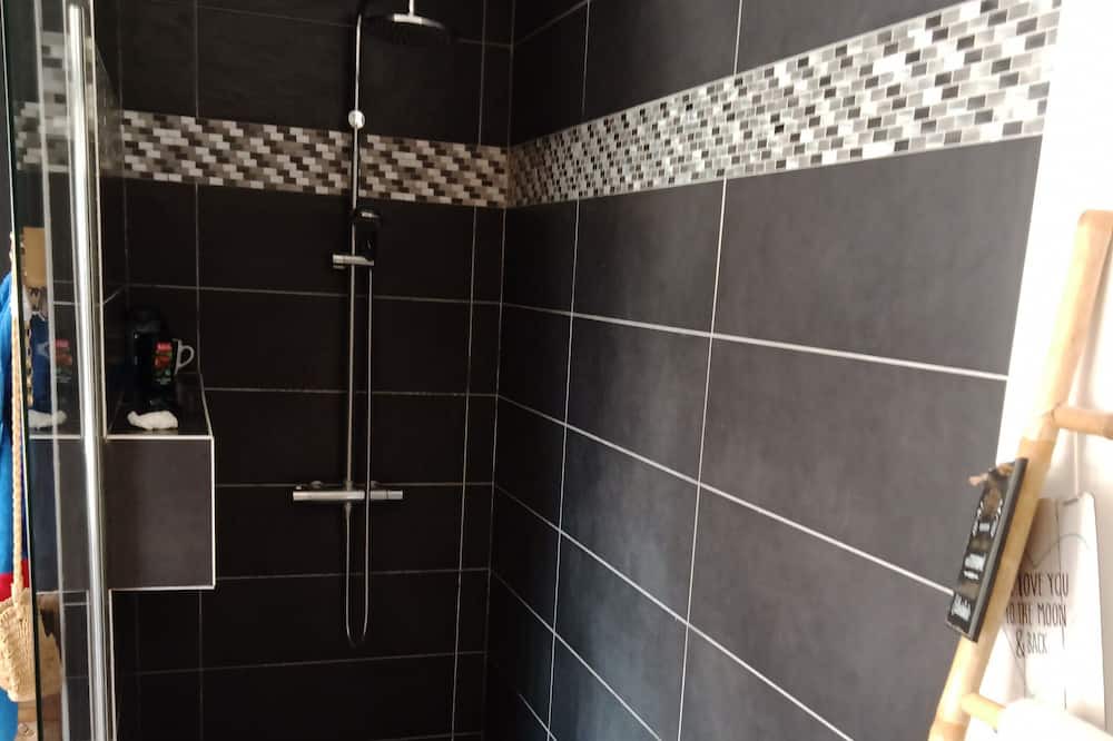 Photo of Bathroom in Hillion