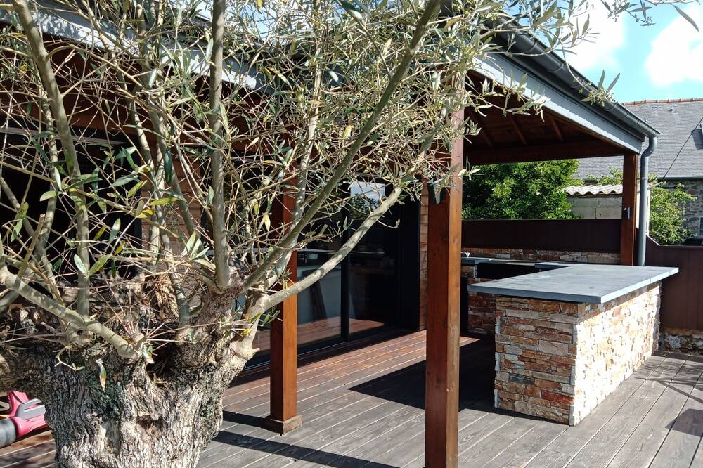 Photo of Outdoor in Hillion