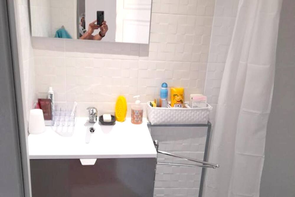 Photo of Bathroom in Brevonnes