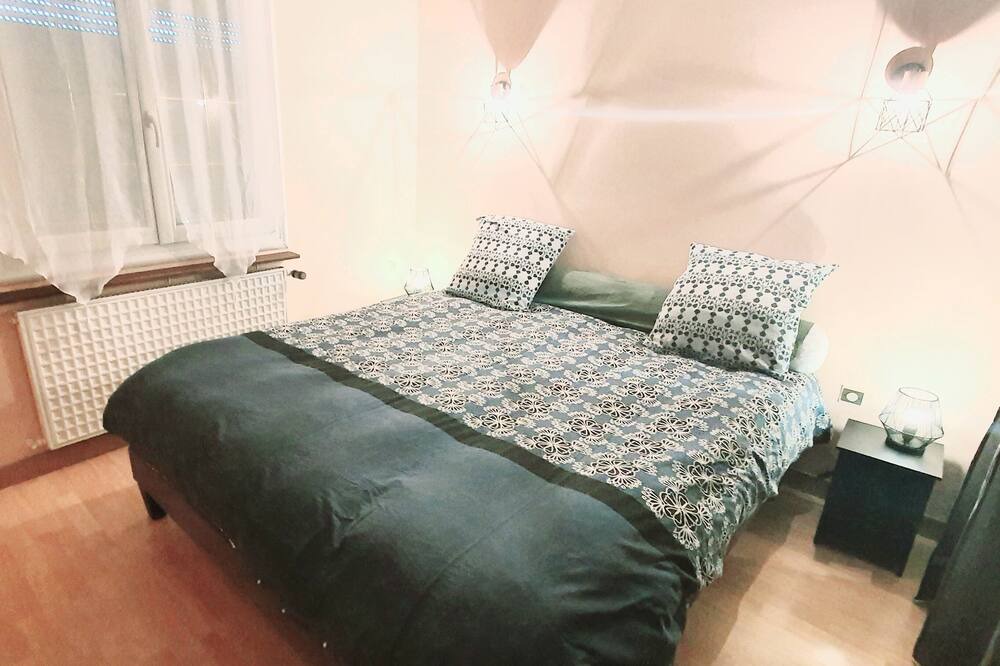 Photo of Bedroom in Saint-Donan