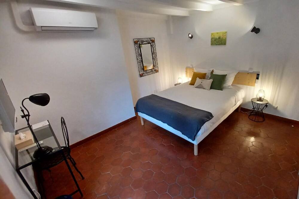 Photo of Bedroom in Le Val