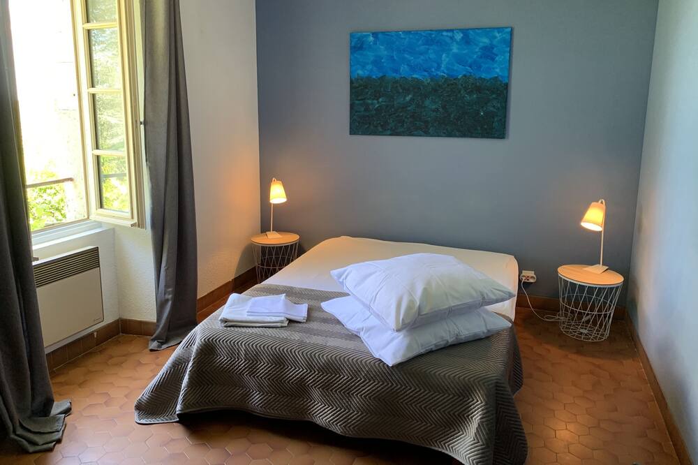 Photo of Bedroom in Laval