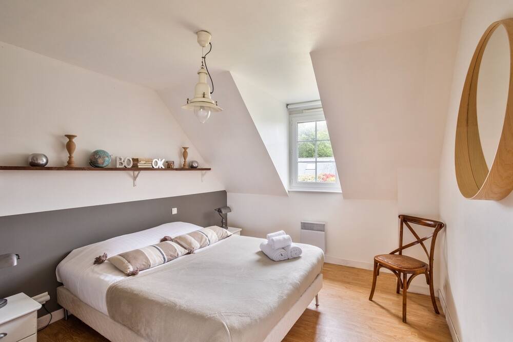 Photo of Bedroom in Saint-Cast-le-Guildo
