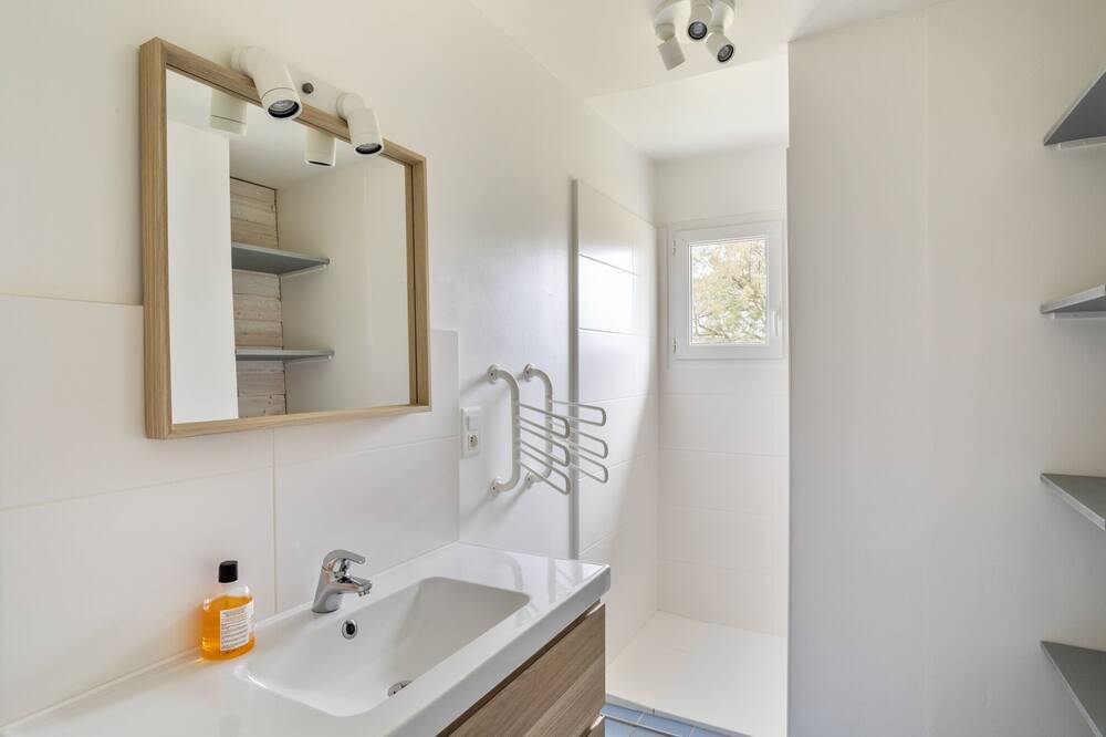 Photo of Bathroom in Saint-Cast-le-Guildo