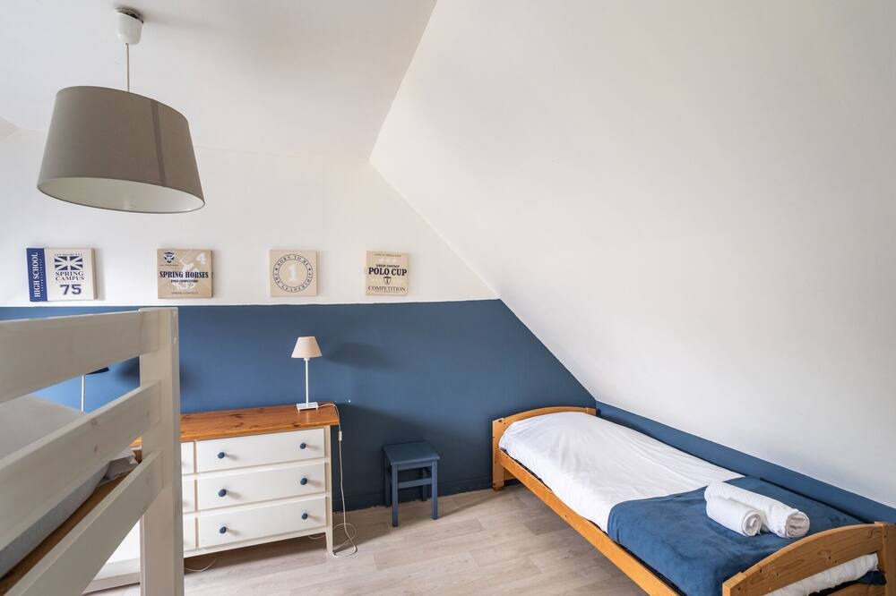 Photo of Bedroom in Saint-Cast-le-Guildo