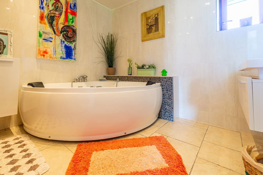 Photo of Bathroom in Puyvalador