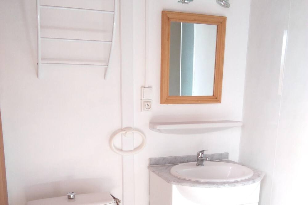 Photo of Bathroom in Belcaire
