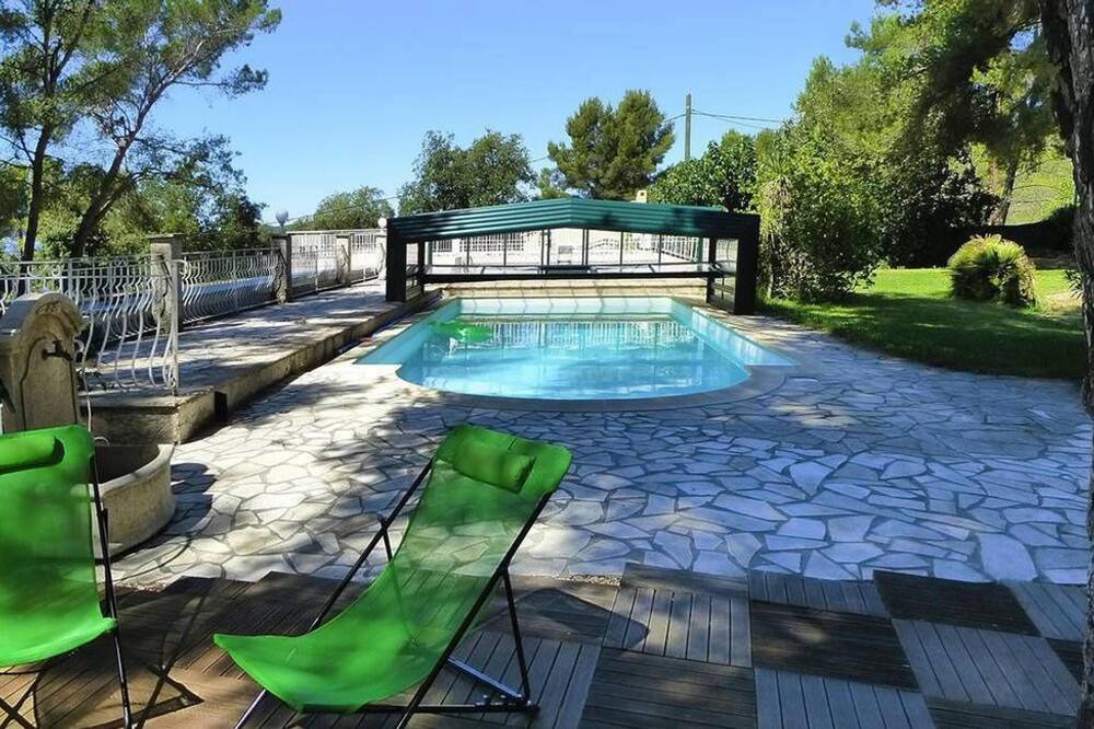 Photo of Outdoor in Le Beausset