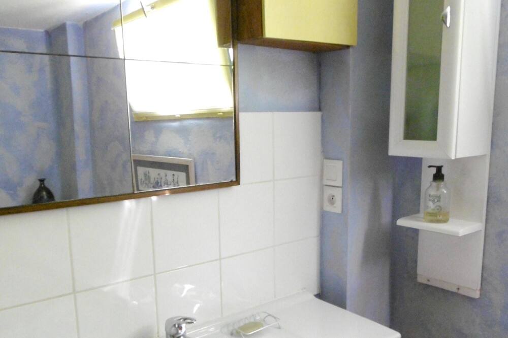 Photo of Bathroom in Fougax-et-Barrineuf