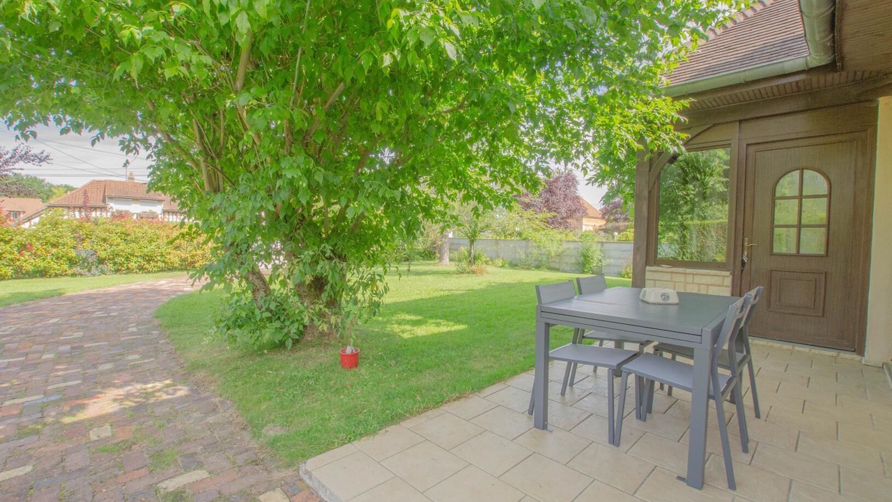 Photo of Outdoor in La Vendue-Mignot