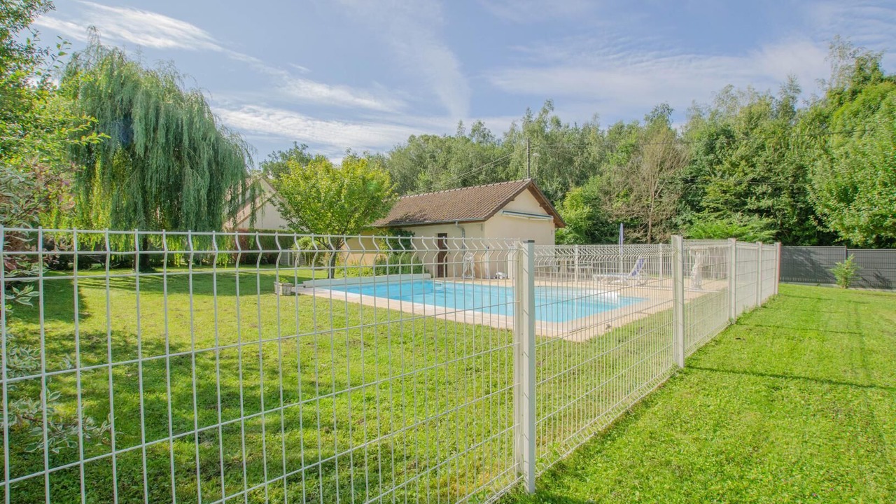 Photo of Outdoor in La Vendue-Mignot