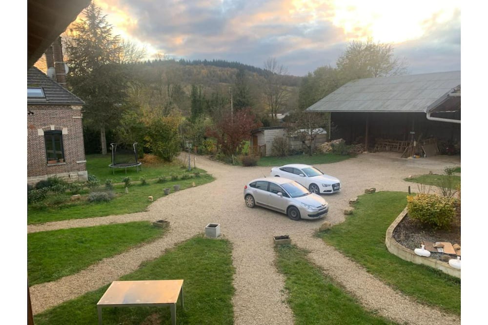Photo of Outdoor in Villemoiron-en-Othe