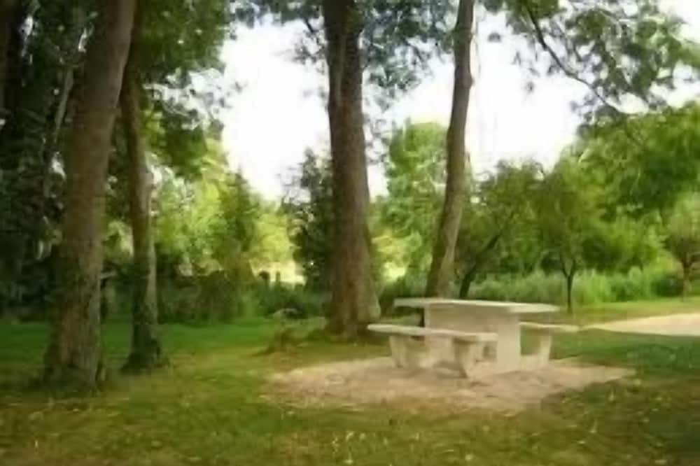 Photo of Outdoor in Villemoiron-en-Othe