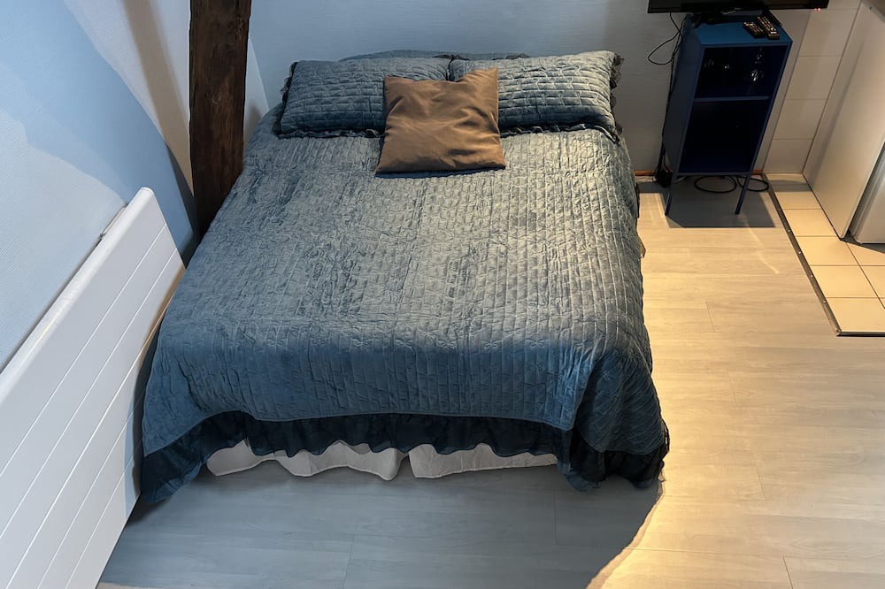 Photo of Bedroom in Villemoiron-en-Othe