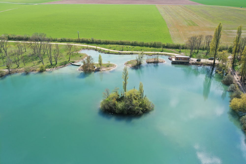 Photo of Outdoor in Gravon