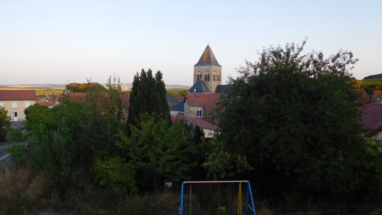 Photo of Others in Berru