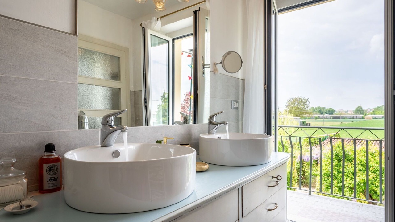 Photo of Bathroom in Asti
