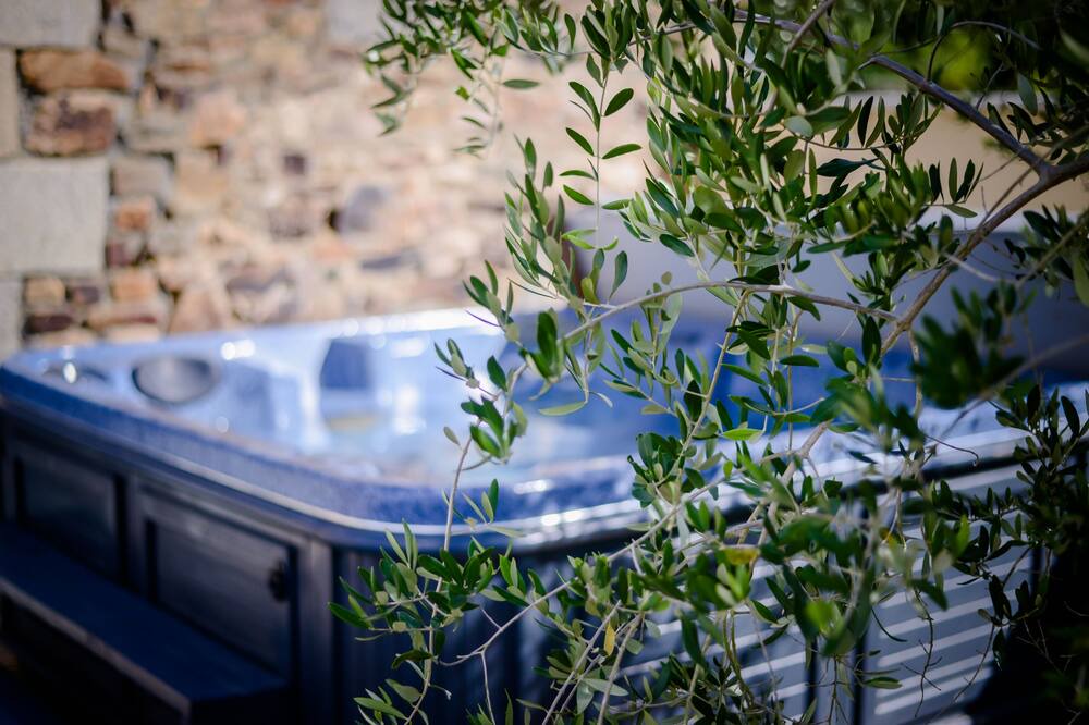Photo of Outdoor in Pleguien