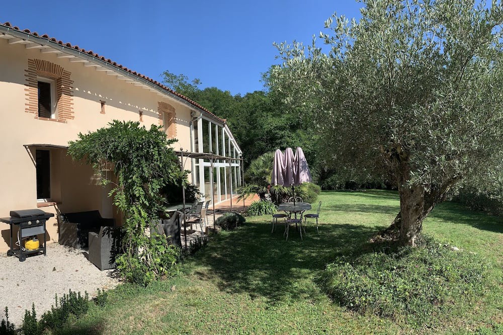 Photo of Outdoor in Marquefave