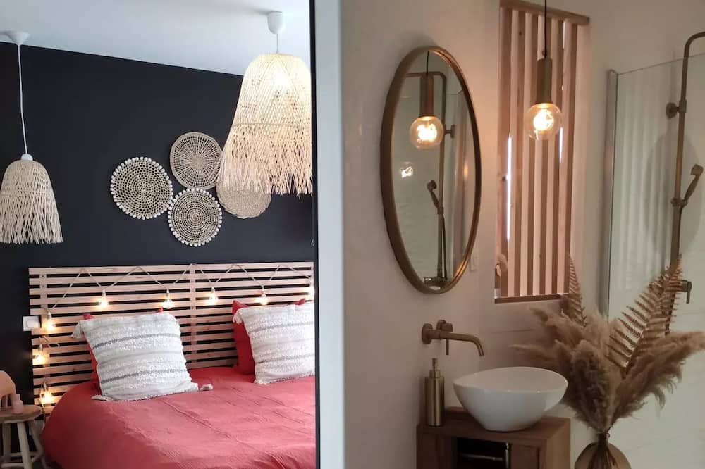Photo of Bedroom in Saint-Aaron