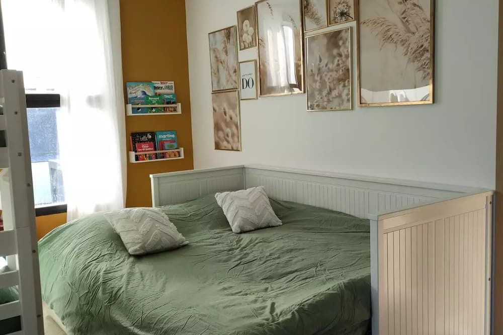 Photo of Bedroom in Saint-Aaron
