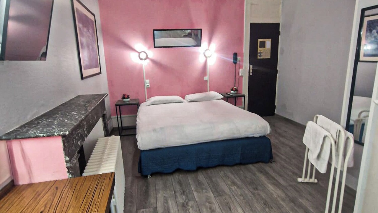 Photo of Bedroom in Saint Nicolas - Charles III - Ville vieille - Trois Maisons - Leopold