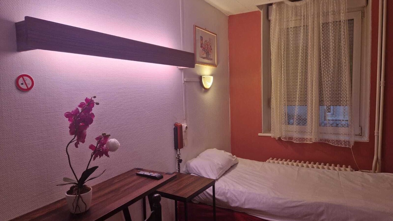 Photo of Bedroom in Saint Nicolas - Charles III - Ville vieille - Trois Maisons - Leopold