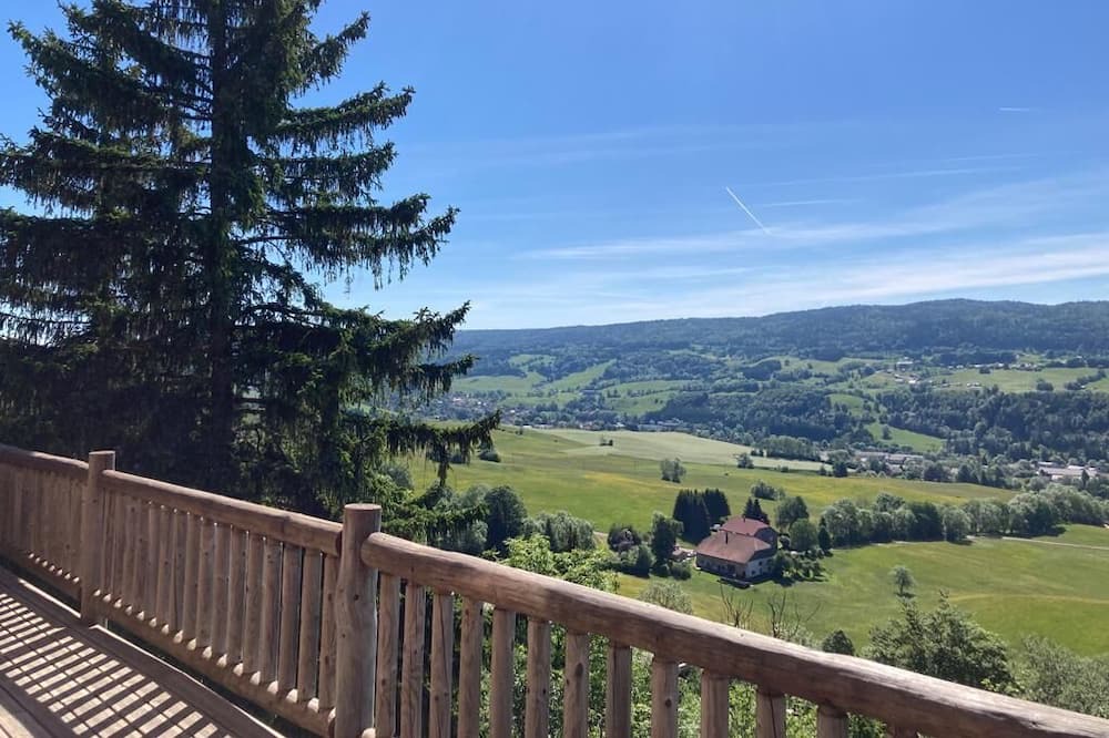 Photo of Patio Balcony in Foncine-le-Haut