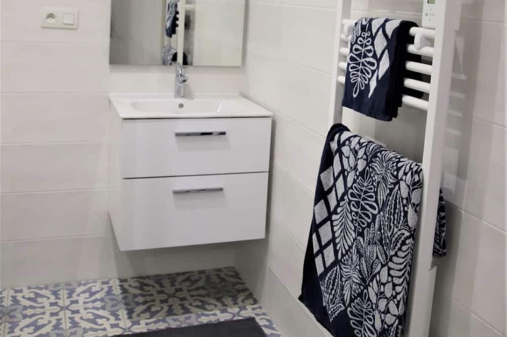Photo of Bathroom in Plestan