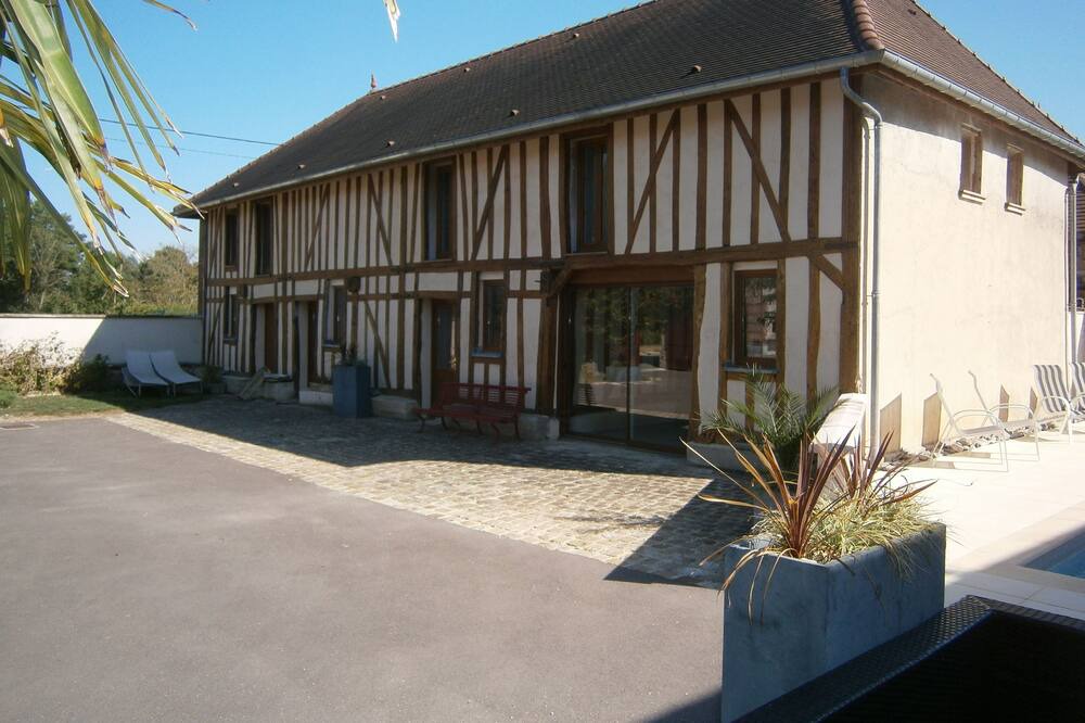 Photo of Outdoor in Bucheres