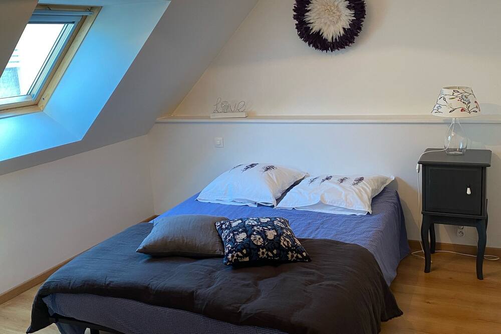 Photo of Bedroom in Lamballe