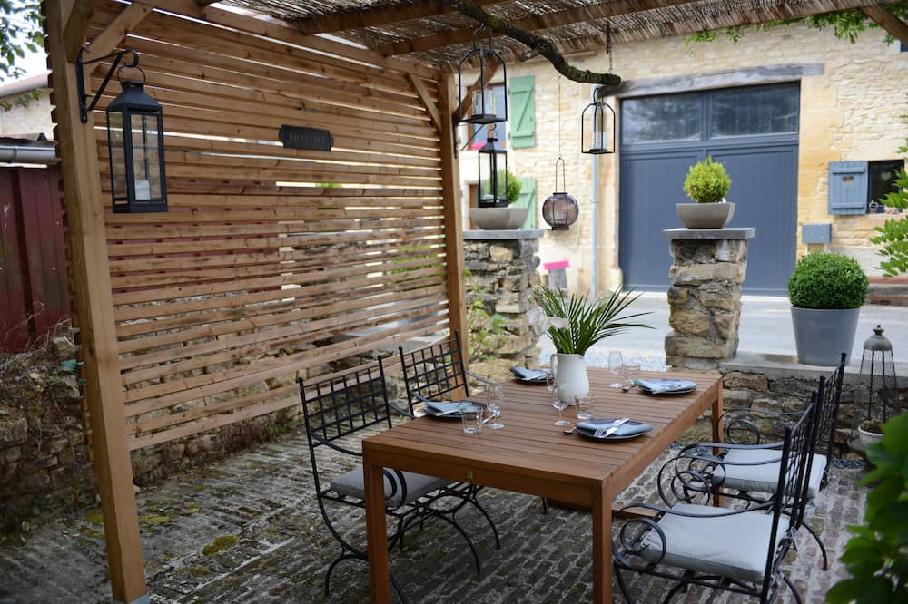Photo of Patio Balcony in Louppy-sur-Loison