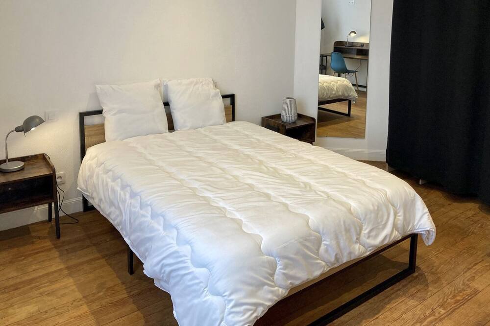 Photo of Bedroom in Tarbes