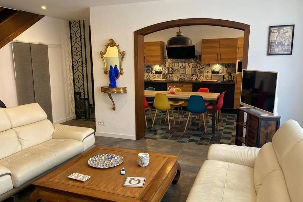 Photo of Livingroom in Tarbes