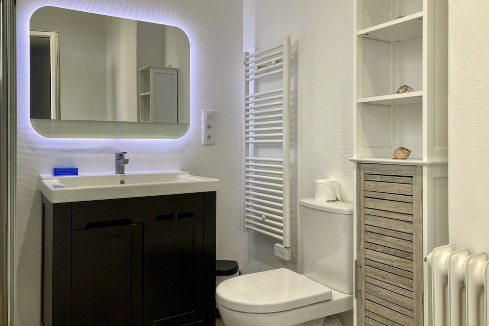 Photo of Bathroom in Tarbes