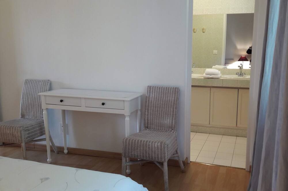 Photo of Bedroom in Maligny