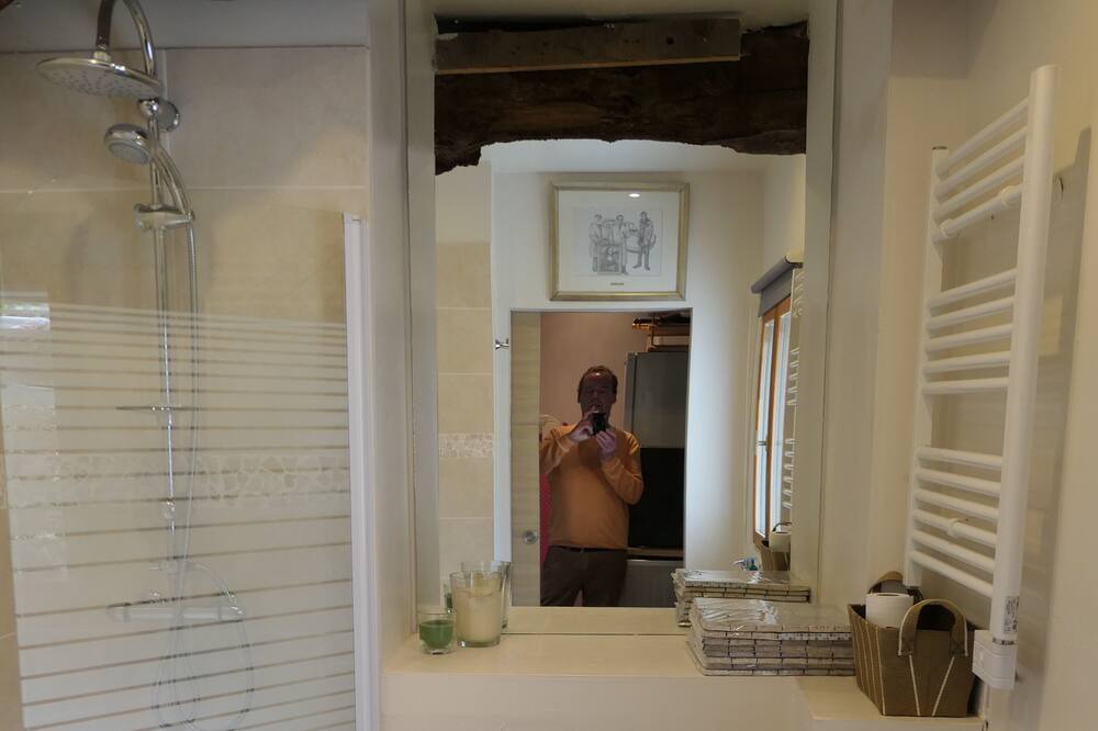 Photo of Bathroom in Rouillac