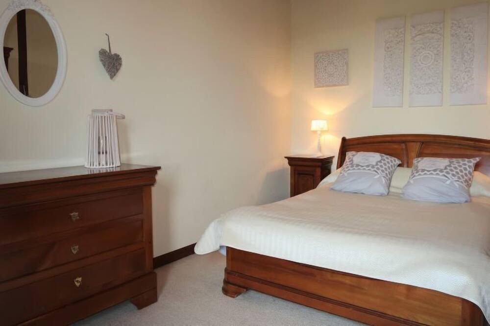 Photo of Bedroom in Lannion