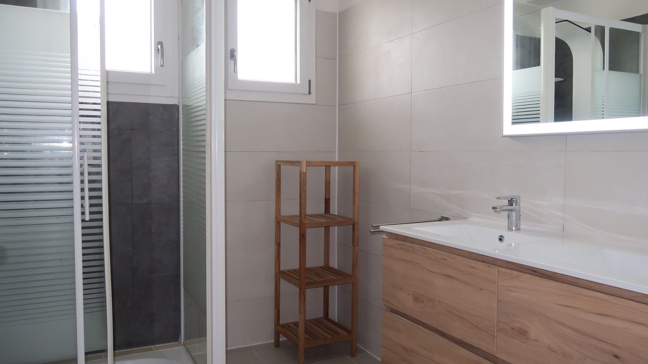 Photo of Bathroom in Locquirec