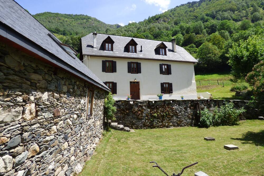 Photo of Outdoor in Estaing