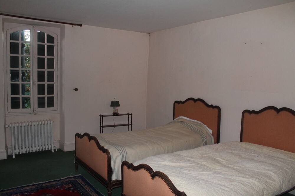 Photo of Bedroom in Beaumarches